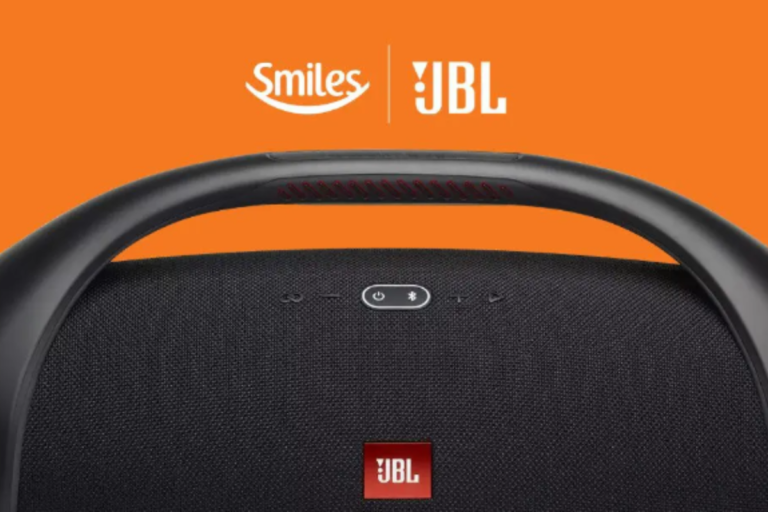 Ganhe 14 milhas por real gasto comprando a JBL Boombox no Shopping Smiles