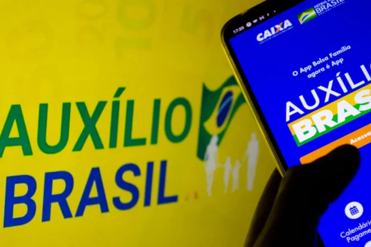 Com suspensão da Caixa, veja onde pegar o empréstimo do Auxílio Brasil