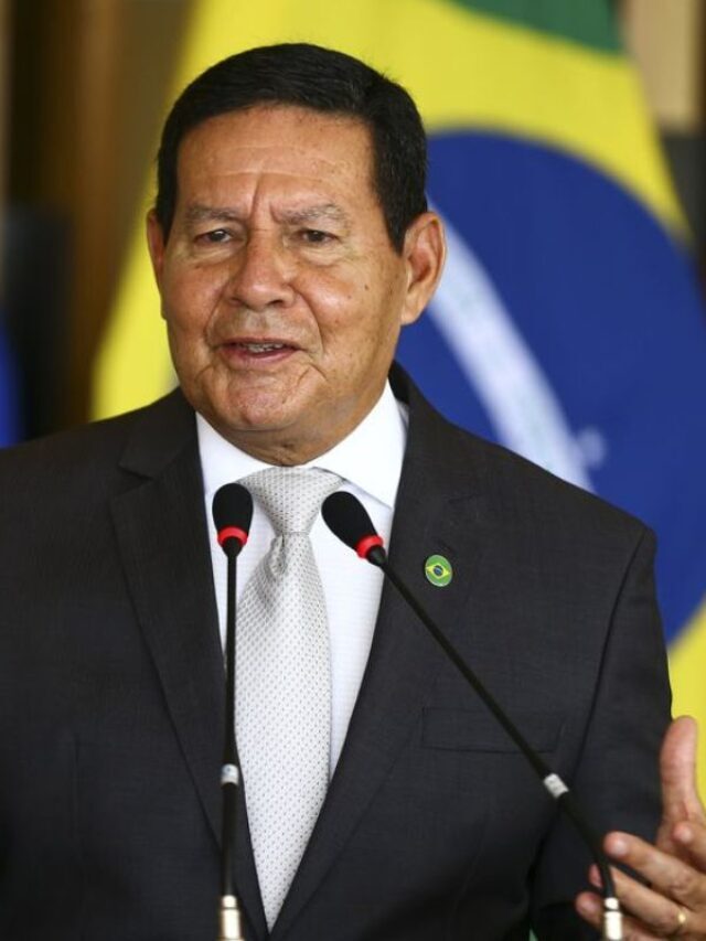 Mourão se encontra com Alckmin no Palácio do Planalto