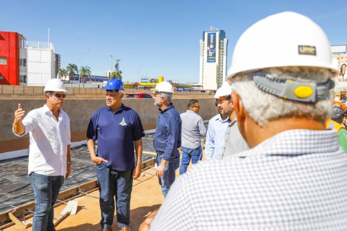 Secretários visitam a obra do Túnel de Taguatinga