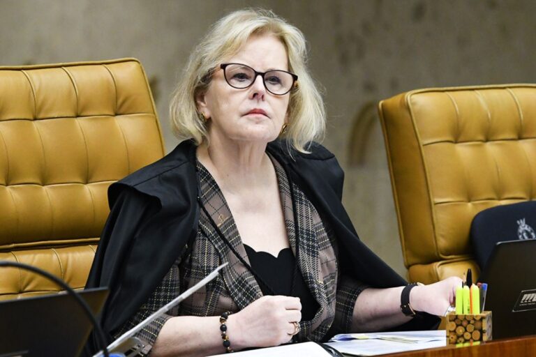 Rosa Weber libera julgamento para descriminalizar o aborto