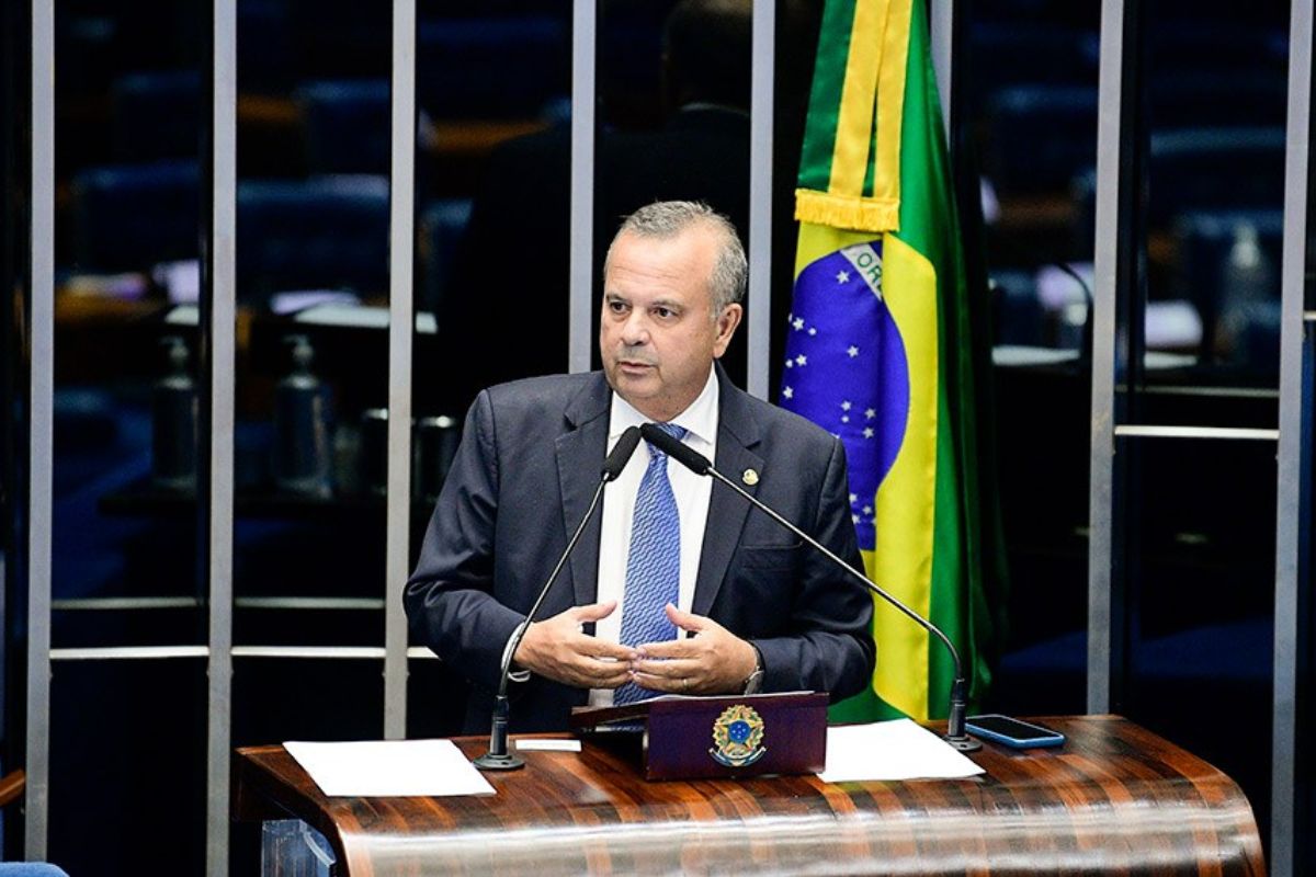 Rogério Marinho Instaura Pedido ao TCU para Examinar Gastos de Lula com Cartão Corporativo e Exigir Maior Transparência