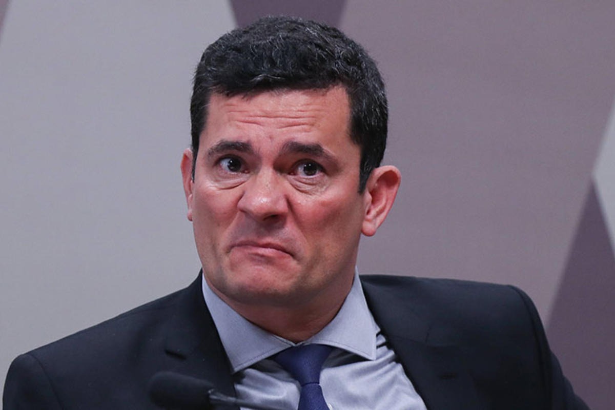 Advogado deixa a defesa de Moro no caso de possível cassação