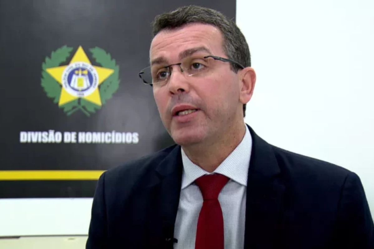 Delegado Rivaldo Barbosa, ex-chefe da Polícia Civil do Rio de Janeiro, é preso por obstruir investigações no Caso Marielle