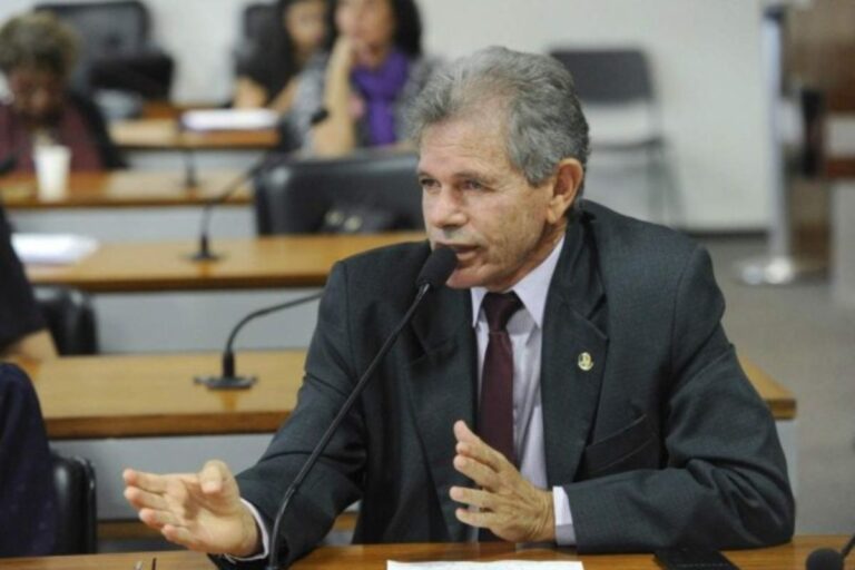 Ex-senador do PT de Brasília é preso por suspeita de pedofilia