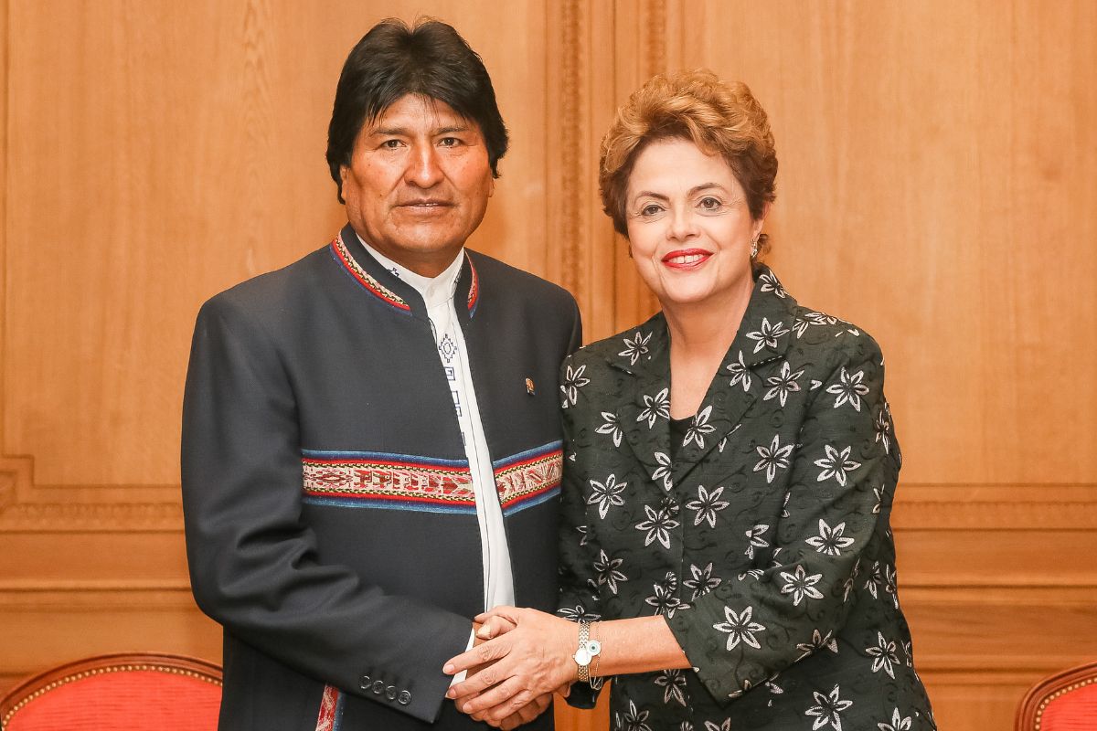 Apoiadores de Evo Morales invadem quartéis em meio a crise na Bolívia