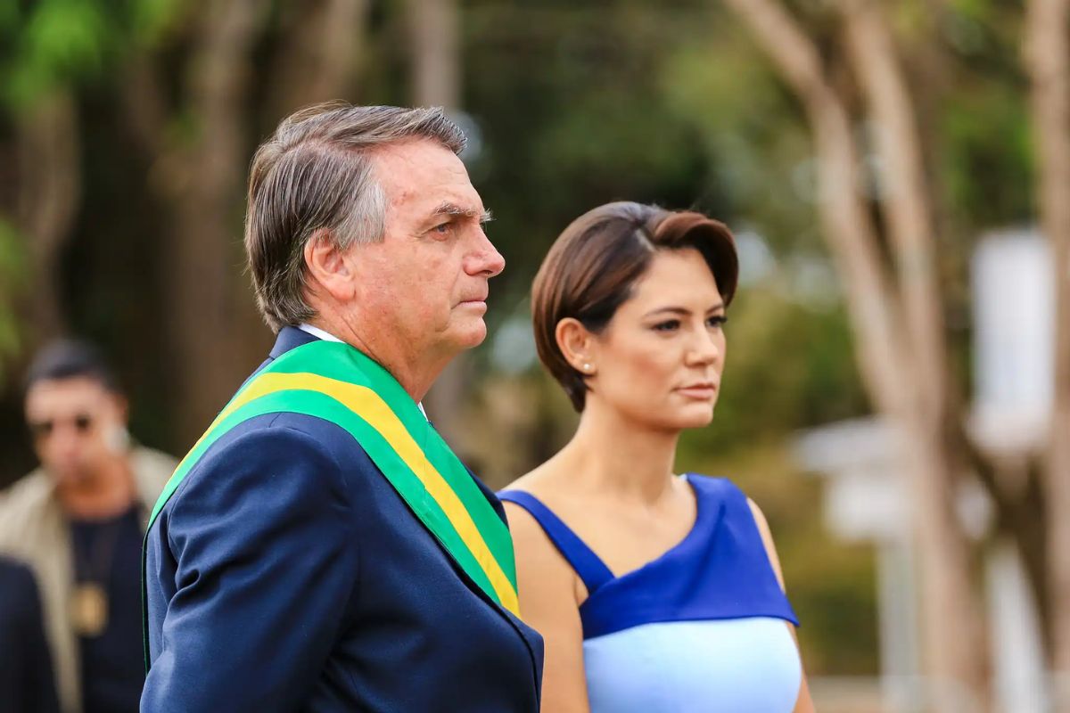 Michelle Bolsonaro desponta como principal adversária de Lula em 2026, aponta pesquisa