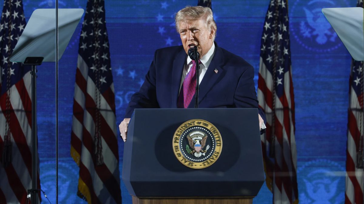 Trump afirma que EUA voltaram a ser respeitados após endurecer discurso contra o Irã